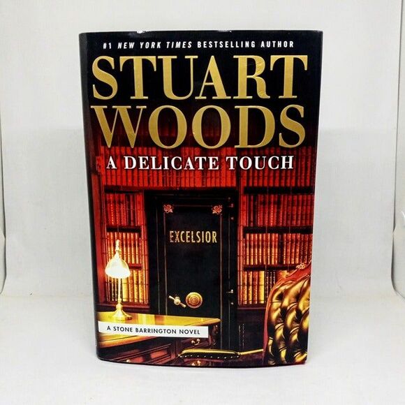 A Delicate Touch Stuart Woods-2018-Hardcover-1st/1st-Stone Barrington-Excellent - Picture 1 of 9